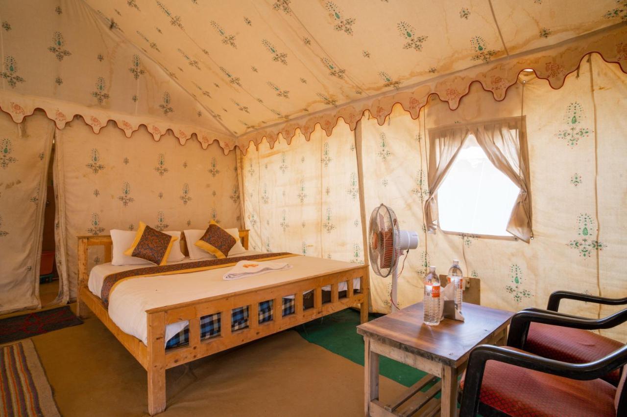Bhati Desert Camp Sam ไจซัลเมอร์ ภายนอก รูปภาพ