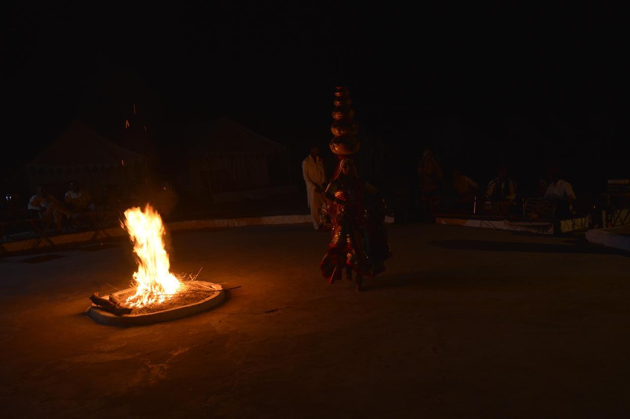 Bhati Desert Camp Sam ไจซัลเมอร์ ภายนอก รูปภาพ